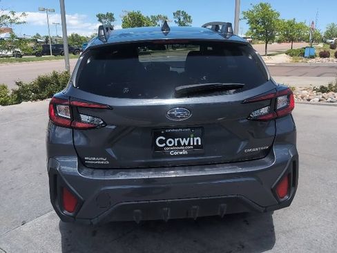 Used 2025 Subaru Crosstrek 2.5i Premium AWD/4WD image 7
