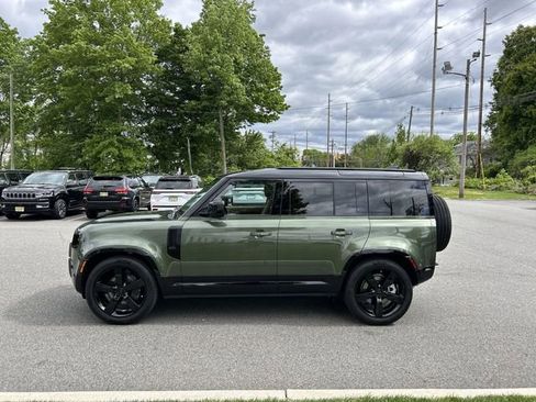Used 2026 Land Rover Defender 110 X-Dynamic SE AWD/4WD image 5