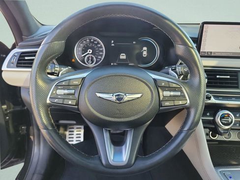 Used 2022 Genesis G70 3.3T image 14