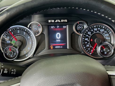 Used 2019 RAM 1500 Big Horn image 19