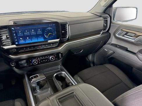 Used 2022 Chevrolet Silverado 1500 RST AWD/4WD image 25