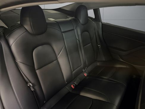 Used 2021 Tesla Model 3 Standard Range Plus RWD image 18