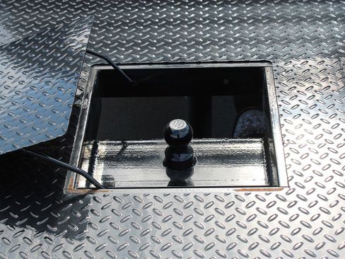 Used 2023 RAM 3500 Tradesman w/ Chrome Appearance Group image 15