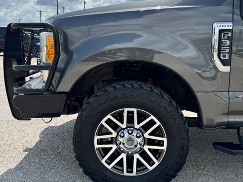 Used 2017 Ford F350 Lariat AWD/4WD image 2