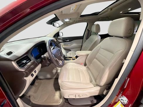 Used 2017 GMC Acadia Denali w/ Technology Package FWD image 19