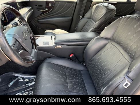 Used 2023 Lexus LS 500 AWD w/ Luxury Package image 8