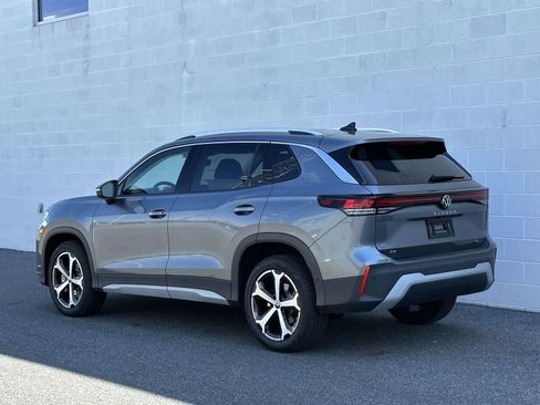 New 2026 Volkswagen Tiguan SE image 3