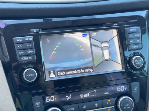 Used 2015 Nissan Rogue SL w/ SL Premium Package image 26