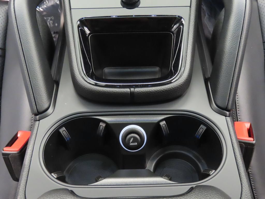 Certified 2025 Porsche Cayenne S AWD/4WD image 31