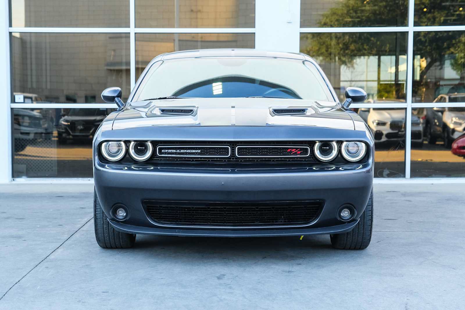 Used 2016 Dodge Challenger R/T w/ Driver Convenience Group RWD image 5