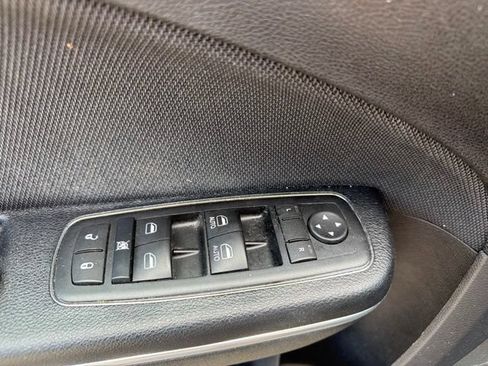 Used 2015 Dodge Charger SE w/ Sport Appearance Group RWD image 19