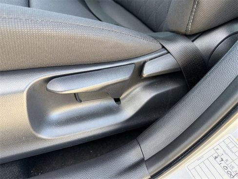 Certified 2025 Toyota Corolla LE image 27