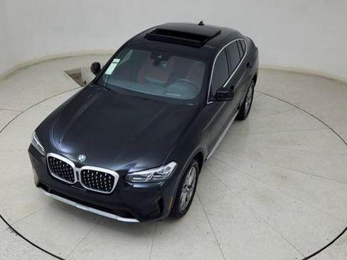 Used 2025 BMW X4 xDrive30i w/ Premium Package image 80
