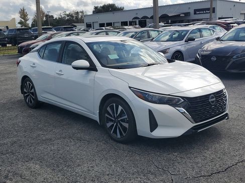 New 2025 Nissan Sentra SV w/ SV Premium Package image 3