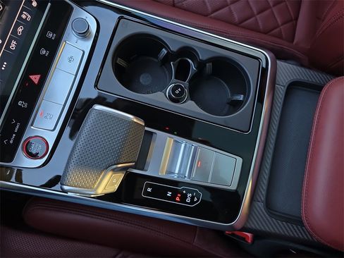 Used 2024 Audi SQ8 Premium Plus image 25