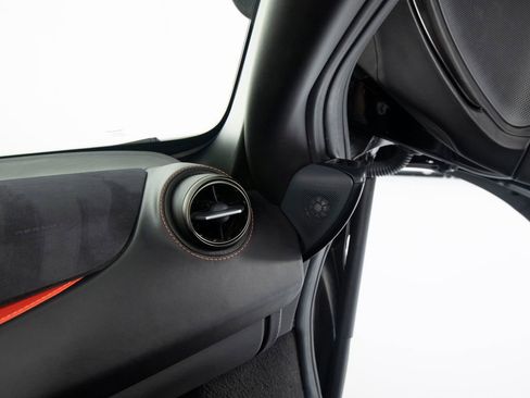 Used 2020 McLaren 720S Performance RWD image 34