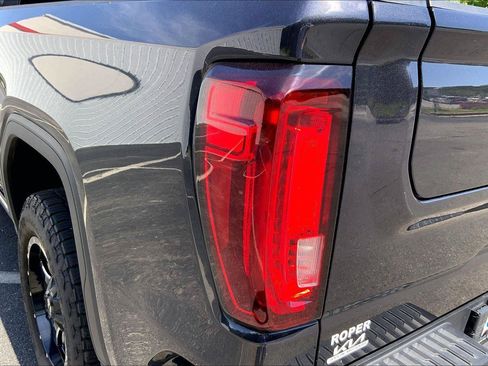 Used 2024 GMC Sierra 1500 Denali AWD/4WD image 29