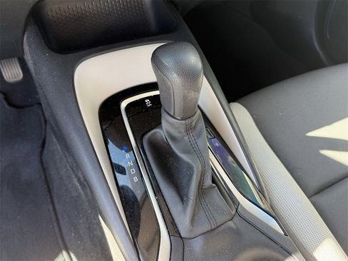 Used 2024 Toyota Corolla LE image 21