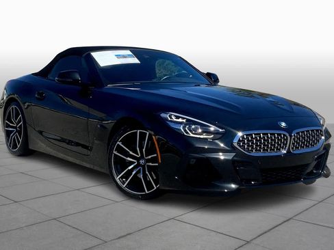 Used 2021 BMW Z4 sDrive30i w/ Executive Package RWD image 2