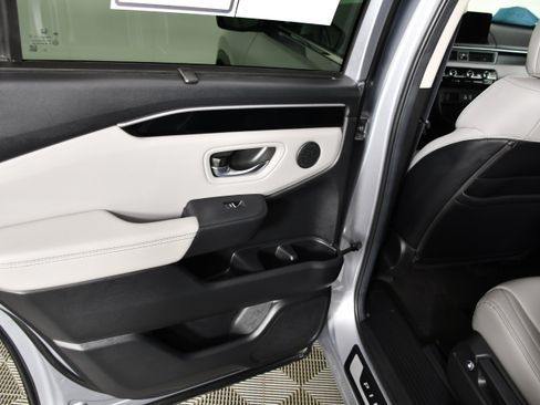 Certified 2025 Honda Pilot EX-L image 47