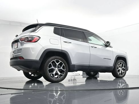 Used 2024 Jeep Compass Limited AWD/4WD image 38