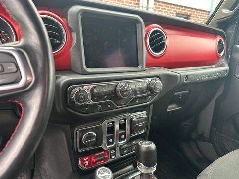 Used 2022 Jeep Wrangler Rubicon w/ Steel Bumper Group AWD/4WD image 7
