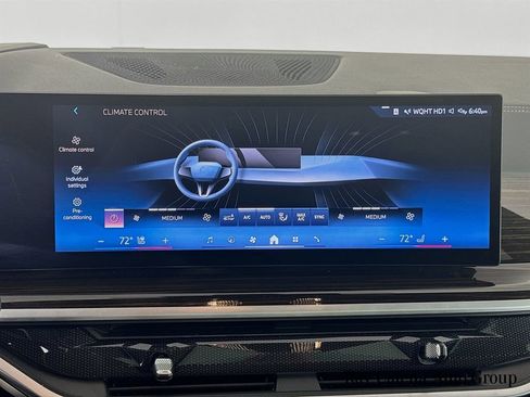 Certified 2024 BMW X6 xDrive40i w/ Premium Package image 16