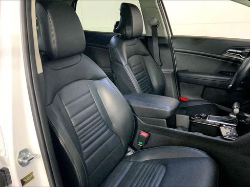 Certified 2024 Kia Sportage SX image 7