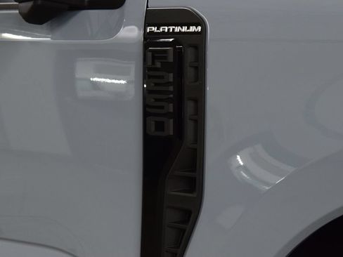 Used 2026 Ford F250 Platinum w/ Tremor Off-Road Package AWD/4WD image 14