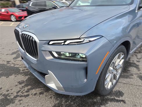 Used 2026 BMW X7 xDrive40i AWD/4WD image 10