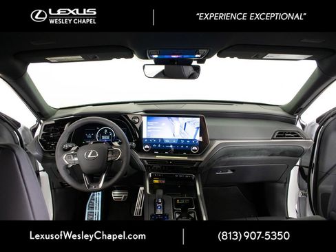 New 2026 Lexus TX 500h AWD image 10