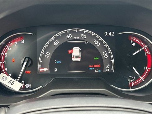 Used 2025 Toyota RAV4 LE image 22