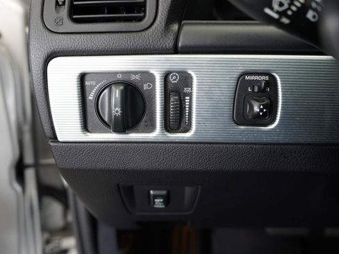 Used 2004 Ford Thunderbird RWD image 15