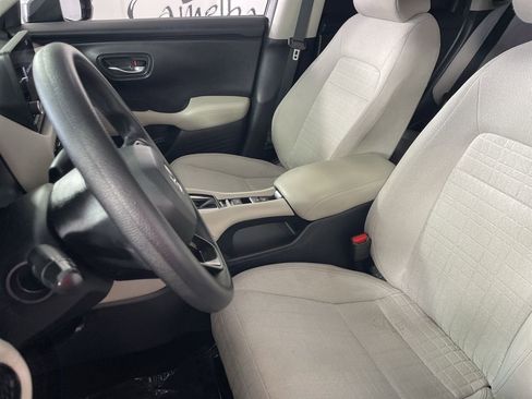 Used 2024 Honda HR-V LX image 19
