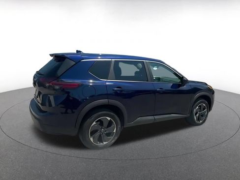 Used 2026 Nissan Rogue SV AWD/4WD image 11