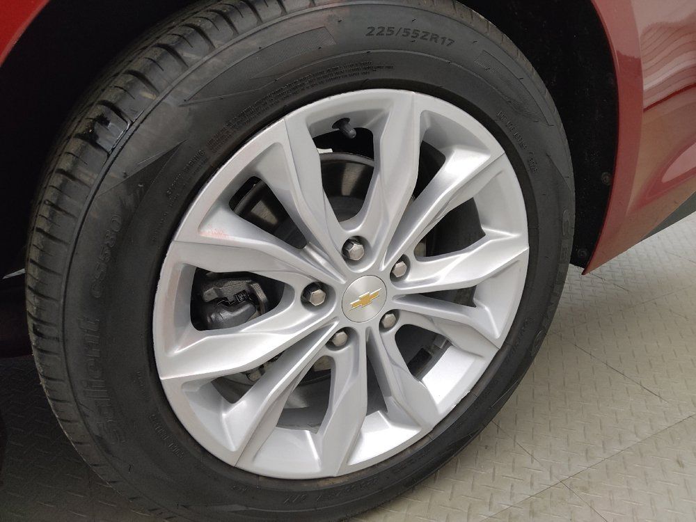 Used 2025 Chevrolet Malibu LT FWD image 31