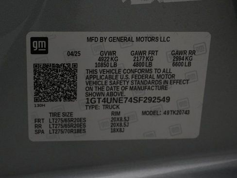 Used 2025 GMC Sierra 2500 SLT w/ SLT Premium Package image 24