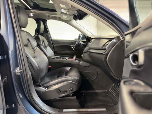 Used 2020 Volvo XC90 T8 Momentum w/ Protection Package Premier AWD/4WD image 33