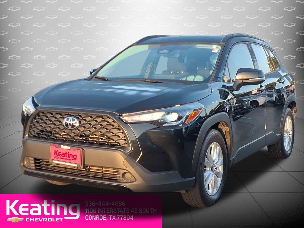 Used 2025 Toyota Corolla Cross LE FWD image 6