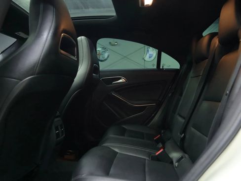Used 2018 Mercedes-Benz CLA 250 image 24