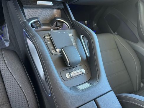 New 2026 Mercedes-Benz GLS 580 4MATIC image 9