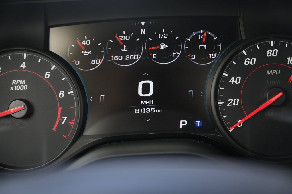 Used 2018 Chevrolet Camaro SS RWD image 49