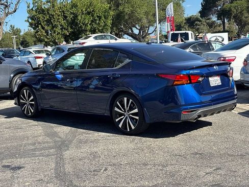 Used 2020 Nissan Altima 2.5 SR FWD image 6