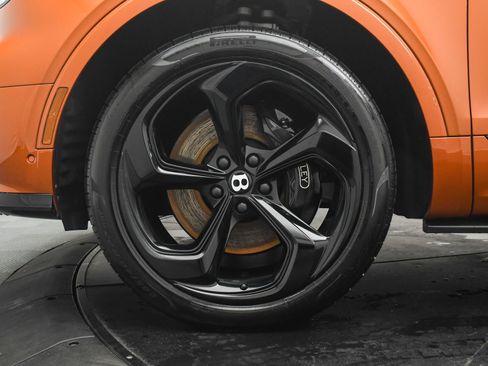 Certified 2022 Bentley Bentayga image 31