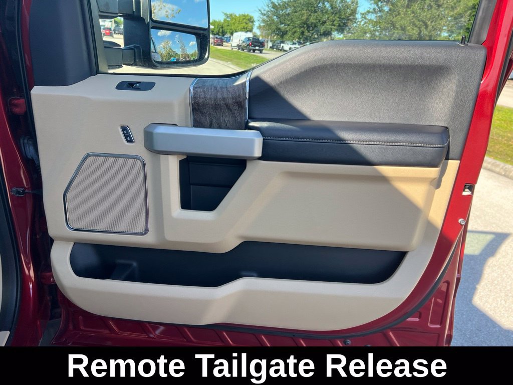 Used 2017 Ford F250 Lariat w/ Lariat Ultimate Package AWD/4WD image 13