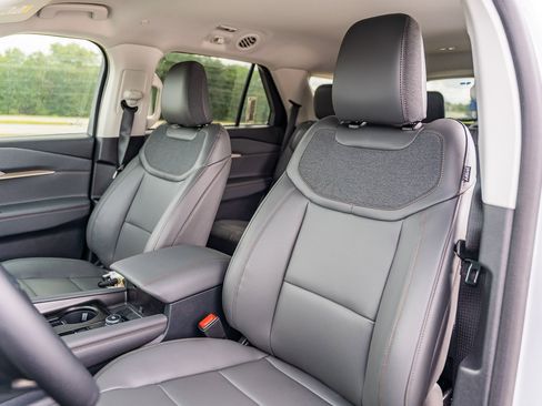 New 2025 Ford Explorer Active w/ Active Comfort Package image 14