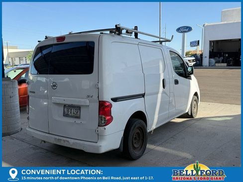 Used 2018 Nissan NV200 SV w/ Back Door Glass Package FWD image 4