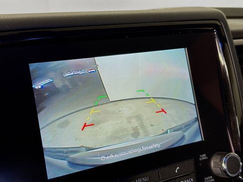 Used 2022 Nissan Frontier SV image 14