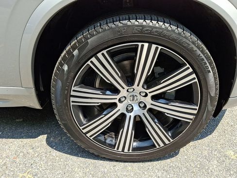 Used 2023 Volvo XC90 B6 Ultimate w/ Protection Package Premier AWD/4WD image 8