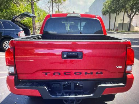 Used 2019 Toyota Tacoma TRD Sport RWD image 6